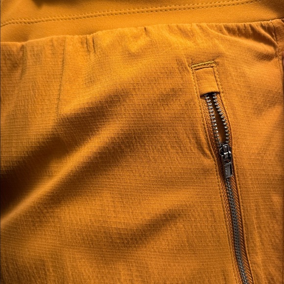 Size 26 - ATHLETA - Trekkie North Jogger Pants Orange Pumpkin Camel NEW - Picture 5 of 5